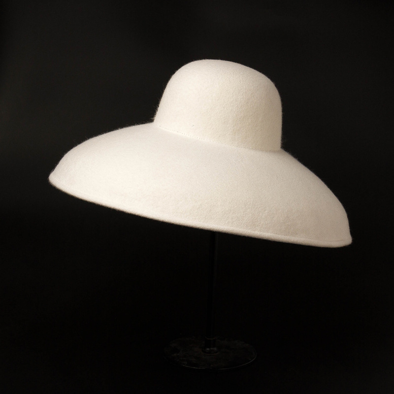 Fedora Hat Wool - クラシックなウールのフェルトハット,広いつば,女性用,柔軟なボウラー,白いフェドーラ帽子,暖かい冬の帽子,ダービー教会のパーティー帽子